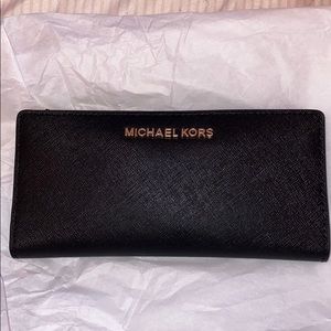 Micheal Kors Black Wallet